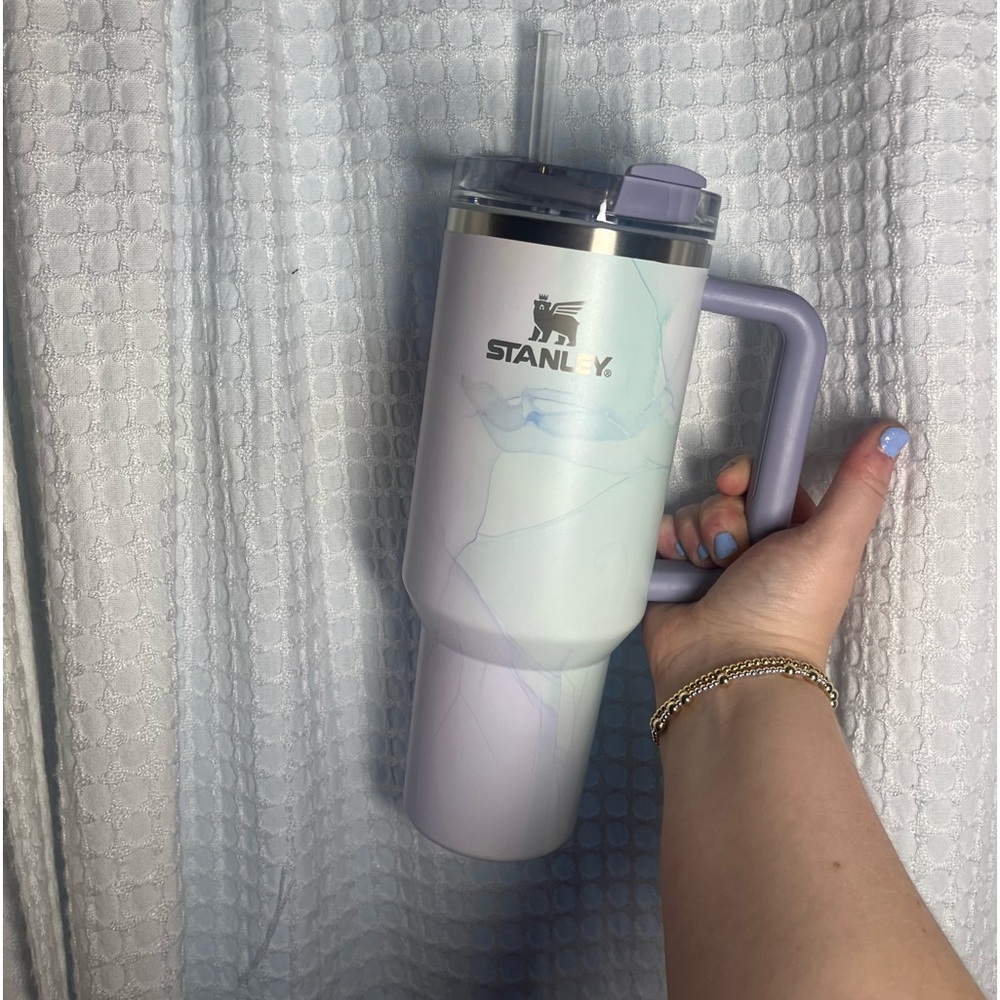 Gently Used Stanley Cup 40 oz